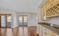 pelham-west-39073
