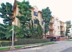 rexford-square-23411