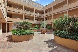 rhodes-avenue-51595