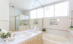 san-tropez-villas-23780