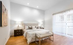 selby-plaza-30187