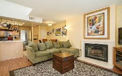 silver-lake-village-25510