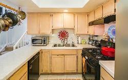silver-lake-village-25515