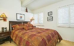 silver-lake-village-25516