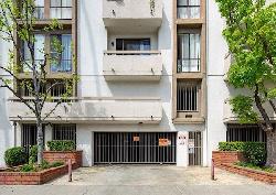 st-andrews-courtyard-44688