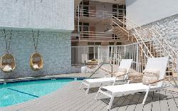 staytony-hollywood-at-highland-39351