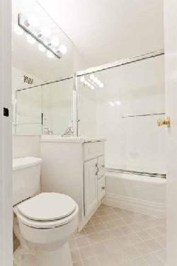 sterling-wilshire-32299