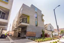 studio-10-27327