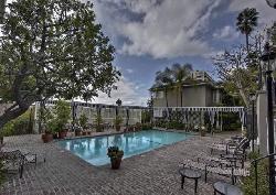 sunset-plaza-terrace-12320