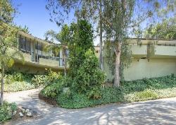 universal-condos-28933
