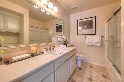 villas-at-moorpark-the-32156