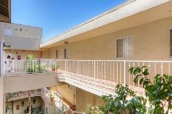 villas-at-moorpark-the-32160