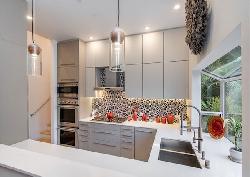 west-knoll-hancock-44801