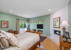 west-knoll-hancock-44802