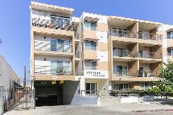 western-square-46179