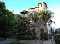 westwood-plaza-17459