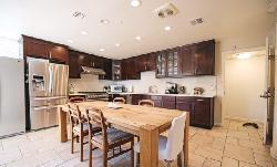 wilshire-tudor-23772