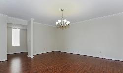 wilton-plaza-23573