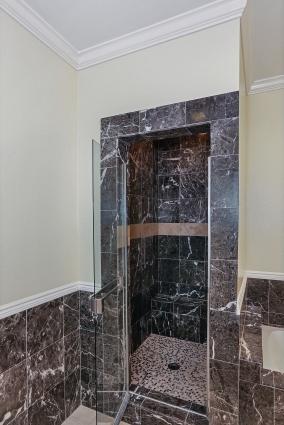 wilton-plaza-23580